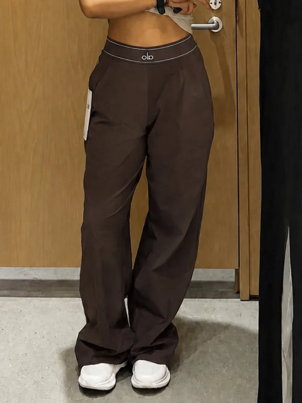 NWT Alo Yoga Suit Up Trouser Espresso 🌰🤎 Wide Leg Brown Pants Relaxed Fit